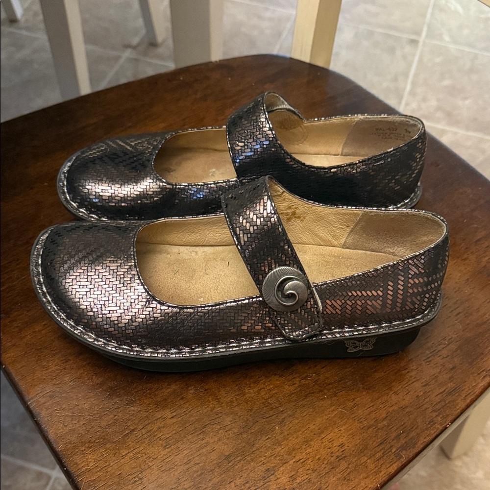 Alegria Mary Jane Shoes- EUC!